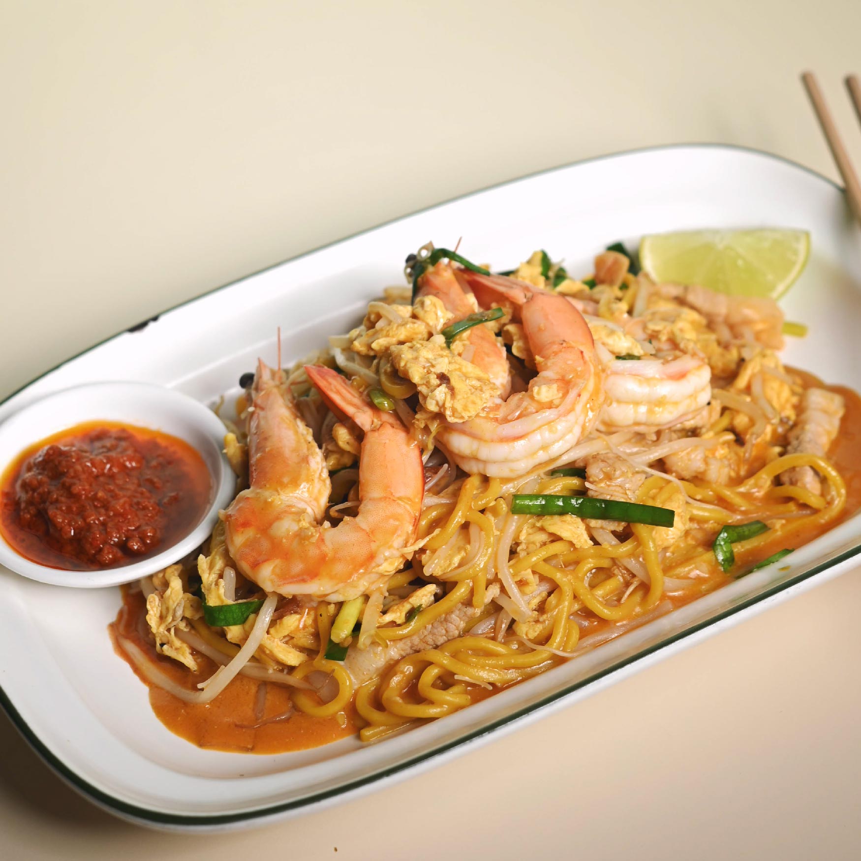 Hokkien Mee (The Real Singapore Noodles)